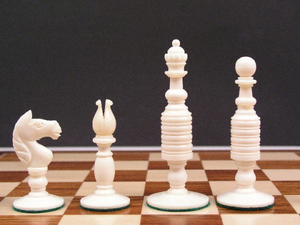 Reproduction Antique - Red White Camel Bone John Calvert Chess Set - Image 6