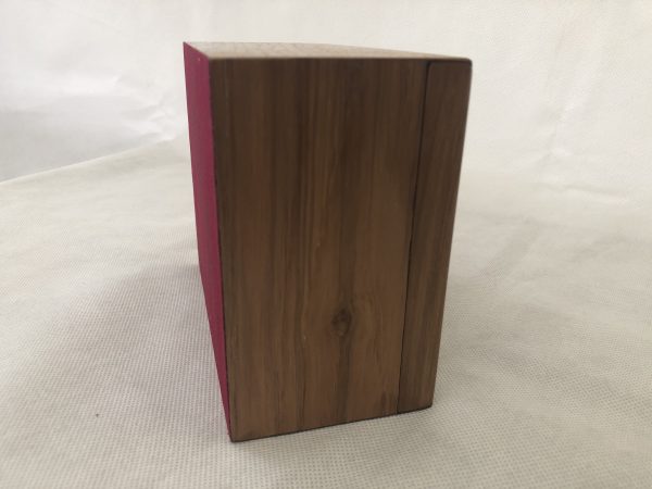 Solid Acacia Wood Chess Case 7 x 6 x 3 inches - Image 3
