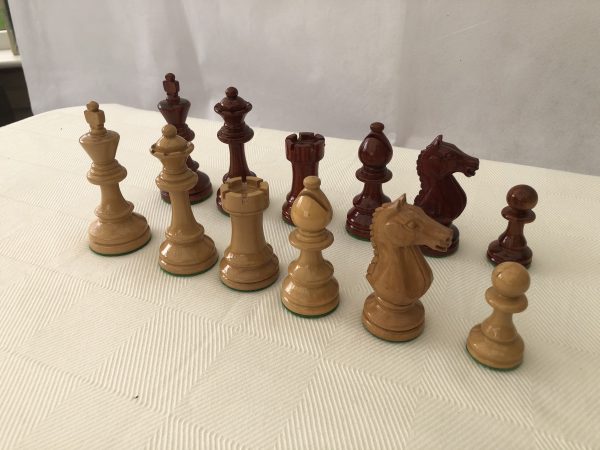 Middle Eastern Gloss Chess Set with Bespoke Case - Image 22