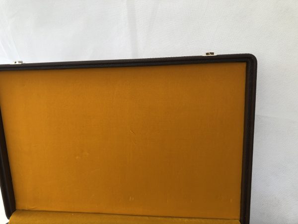 Middle Eastern Gloss Chess Set with Bespoke Case - Image 14