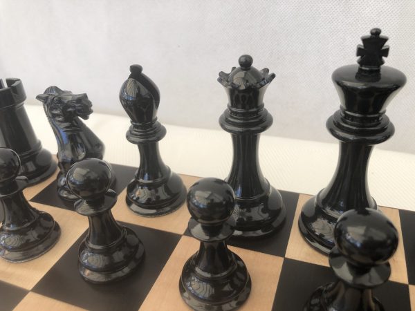 Bold Chess - Black and Gold Triple Weight Chess Set - Limited Edition - Image 5