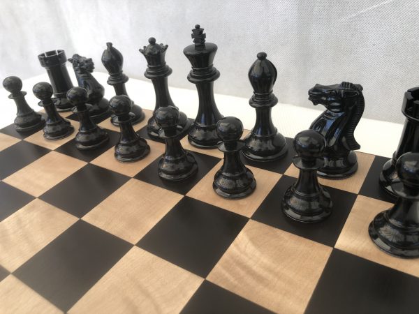 Bold Chess - Black and Gold Triple Weight Chess Set - Limited Edition - Image 4