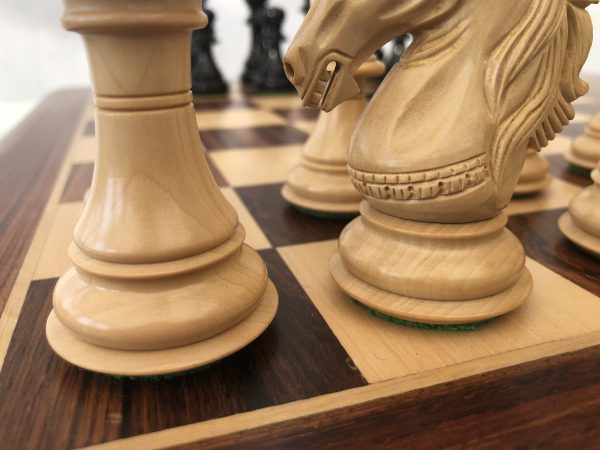 The Oxford - Bud Rosewood Triple Weight Chess Set - Image 2