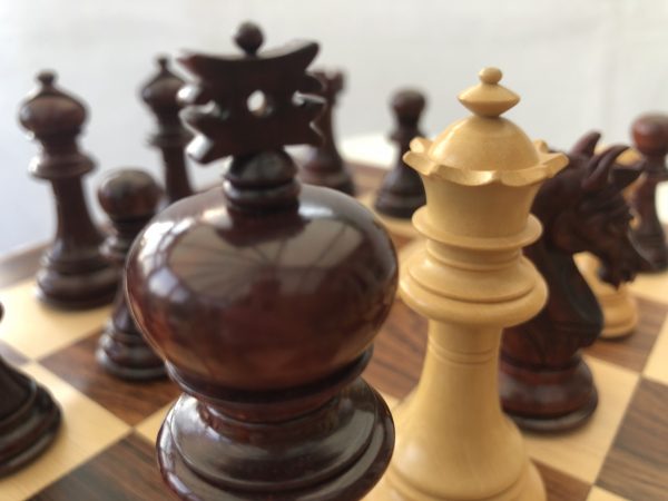 The Oxford - Bud Rosewood Triple Weight Chess Set - Image 23