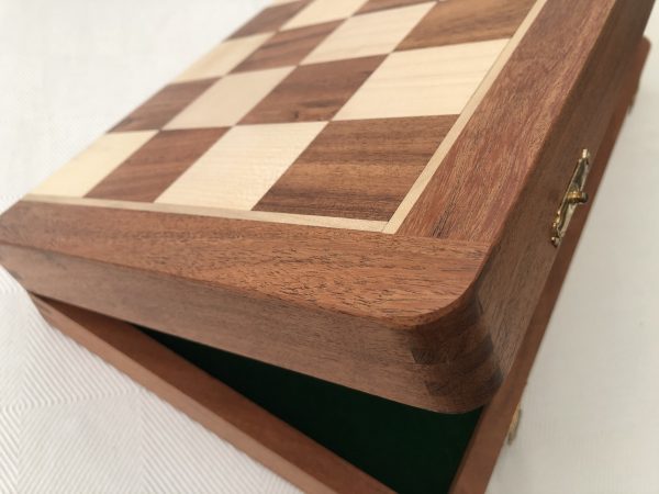 Containing Board and Case for Alice in Wonderland - Image 10