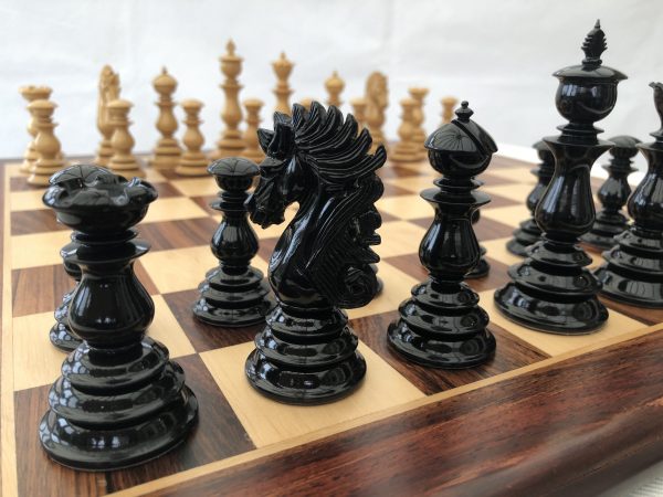The Renaissance - Gloss Ebony Triple Weight Chess Set
