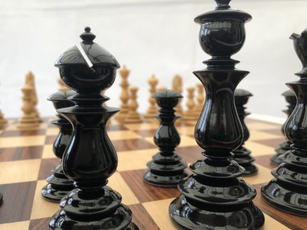 The Renaissance - Gloss Ebony Triple Weight Chess Set - Image 16