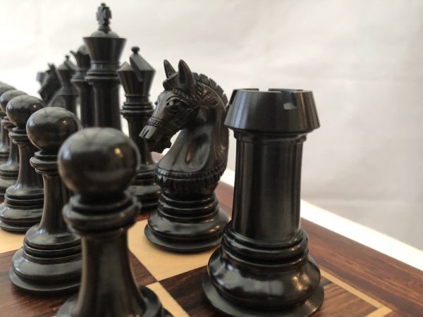 The Cambridge - Ebony Triple Weight Chess Set - Image 7