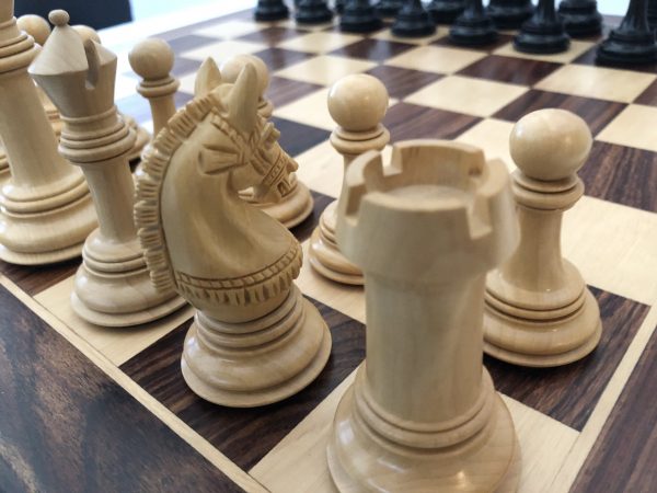 The Cambridge - Ebony Triple Weight Chess Set - Image 3
