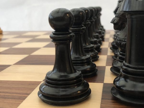 The Cambridge - Ebony Triple Weight Chess Set - Image 16