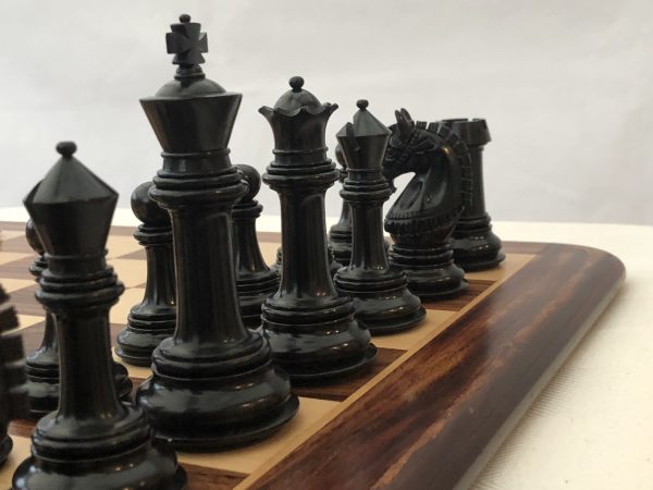 The Cambridge - Ebony Triple Weight Chess Set - Image 15