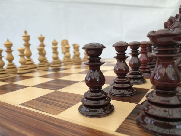 The Renaissance - Gloss Bud Rosewood Triple Weight Chess Set - Image 2