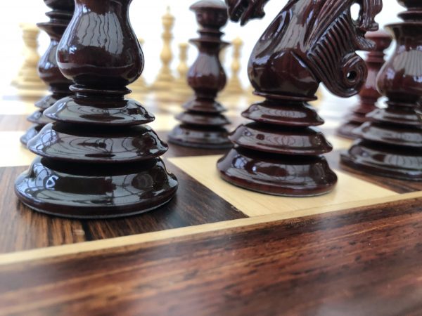 The Renaissance - Gloss Bud Rosewood Triple Weight Chess Set - Image 14