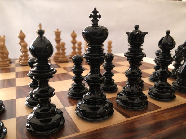 The Moroccan - Gloss Ebony Triple Weight Chess Set