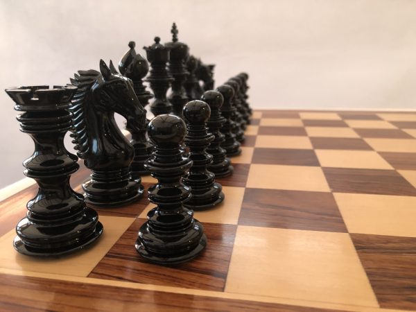 The Moroccan - Gloss Ebony Triple Weight Chess Set - Image 14