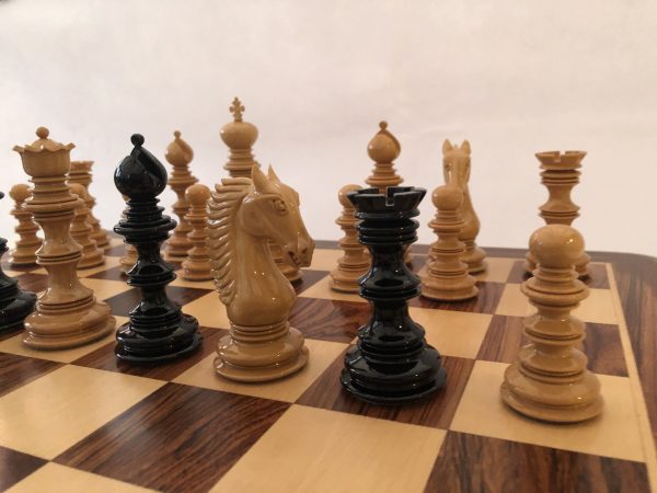 The Moroccan - Gloss Ebony Triple Weight Chess Set - Image 20