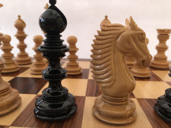 The Moroccan - Gloss Ebony Triple Weight Chess Set - Image 21