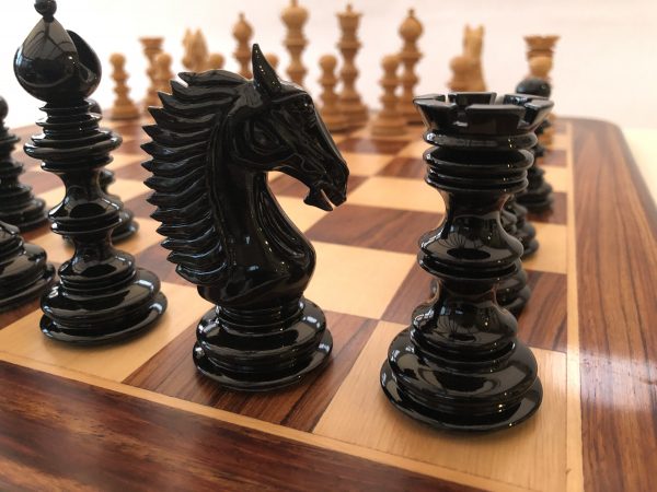 The Moroccan - Gloss Ebony Triple Weight Chess Set - Image 5