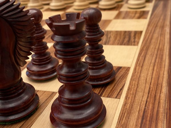 The Moroccan - Bud Rosewood Triple Weight Chess Set - Image 8