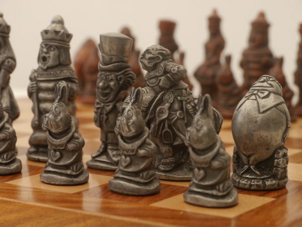 Berkeley Chess Ltd - Alice in Wonderland Chess Set - Metal - Image 2