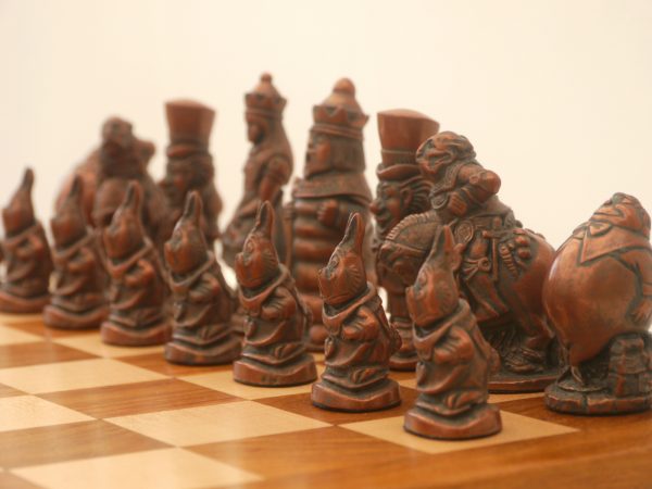 Berkeley Chess Ltd - Alice in Wonderland Chess Set - Metal - Image 8