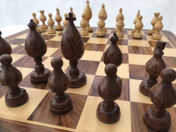 Roly Poly Rosewood Chess Set 4" King - Image 3