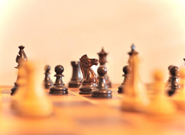 The Kingfisher - Rosewood Double Weighted Staunton Chess Set - Image 9
