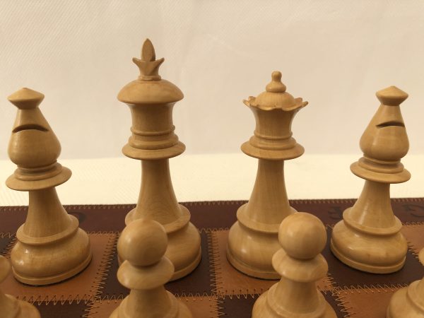 The Kingfisher - Full Size Double Weighted Staunton Chess - Image 9