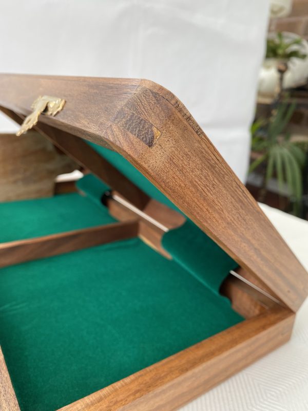 Solid Acacia 14 inch Board and Case - Image 4