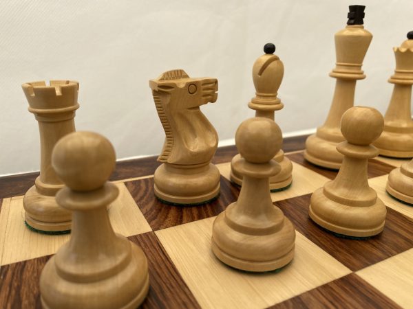 The Soviet Yumyon Triple Weighted Chess Set - Image 3