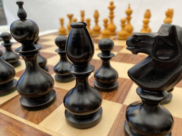 The Antiqued Dublin Double Weighted Chess Set - Image 10