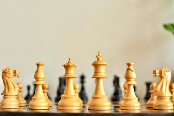 The Kingfisher - Ebonised Double Weighted Staunton Chess Set - Image 6