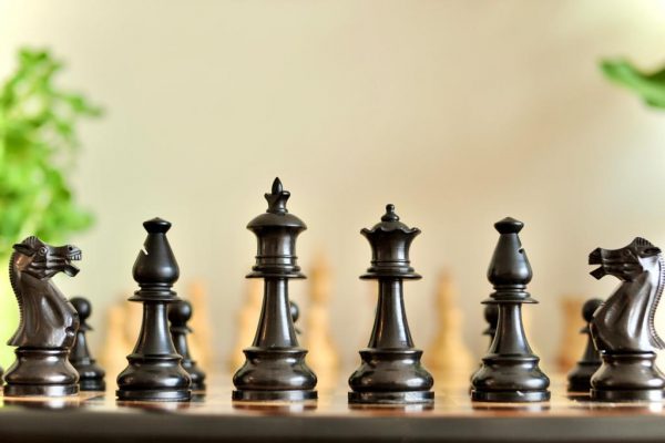 The Kingfisher - Ebonised Double Weighted Staunton Chess Set - Image 9