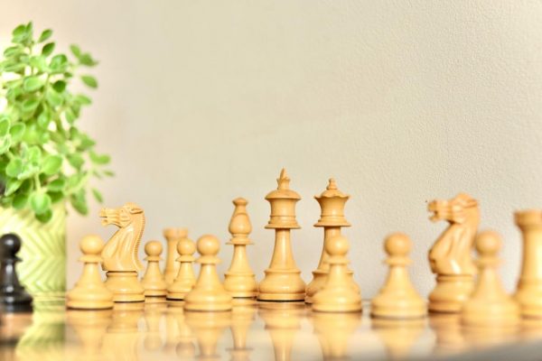 The Kingfisher - Ebonised Double Weighted Staunton Chess Set - Image 12