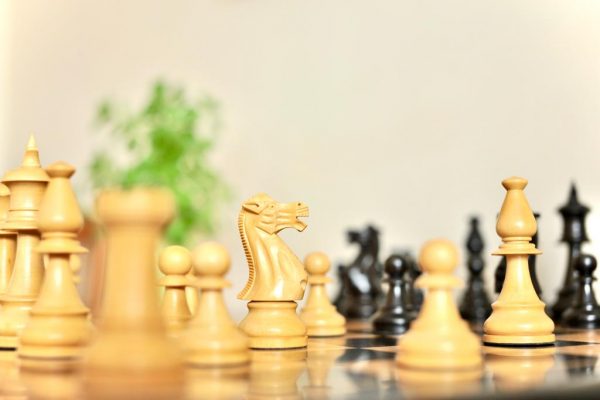 The Kingfisher - Ebonised Double Weighted Staunton Chess Set - Image 3