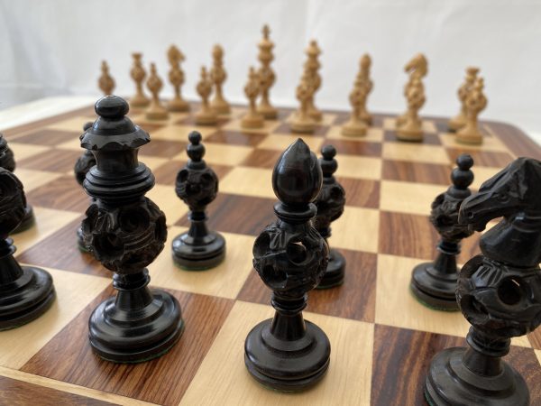 Ebony Concentric Ball 4" King Chess Set