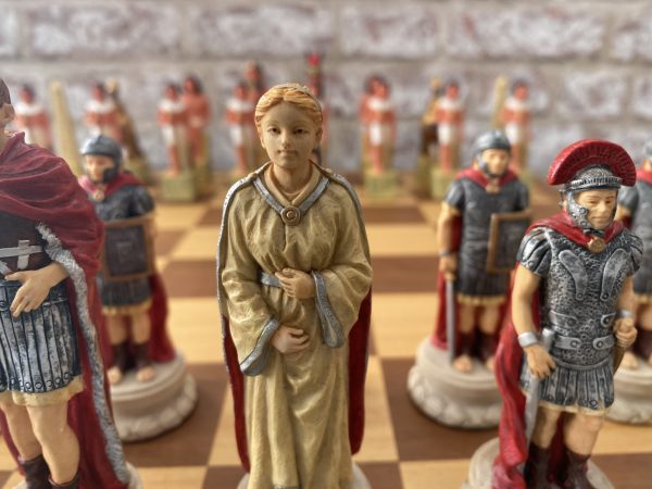 Italfama Large Egyptian v Roman Stone Chess Set - Image 7