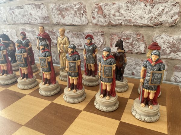Italfama Large Egyptian v Roman Stone Chess Set - Image 15