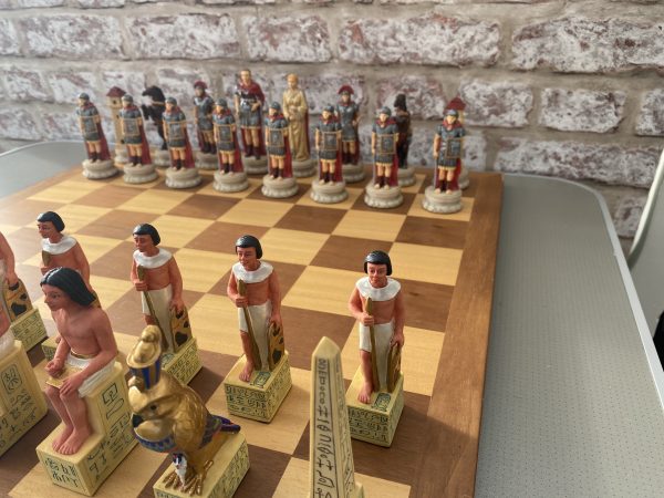 Italfama Large Egyptian v Roman Stone Chess Set - Image 14