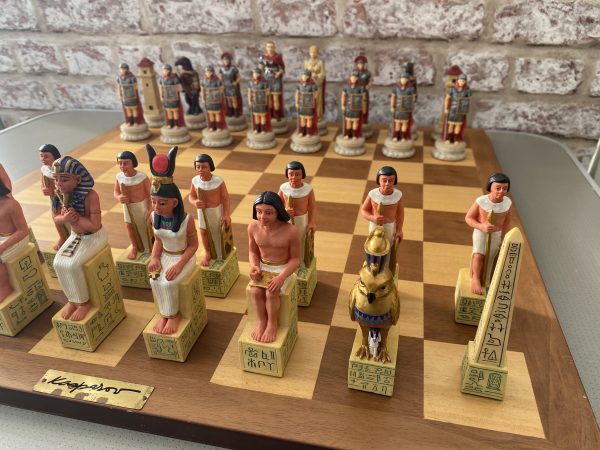 Italfama Large Egyptian v Roman Stone Chess Set - Image 12