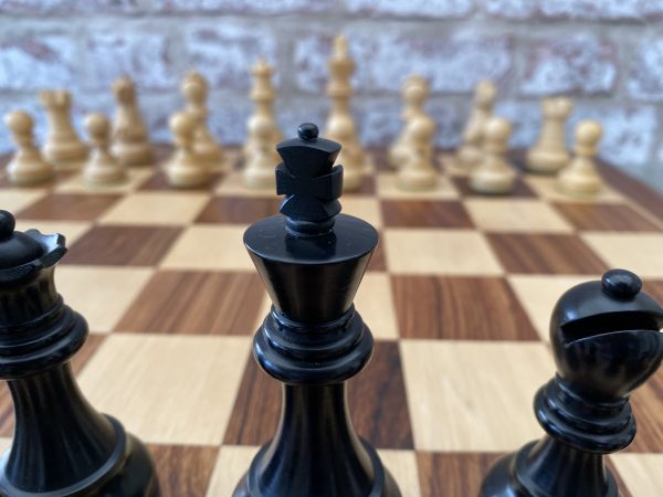 The Morgan - Double Weighted Ebonised Staunton Chess Set - Image 3