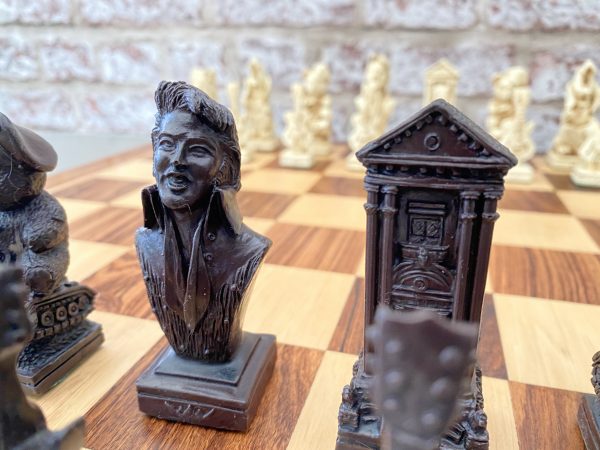 Elvis Presley Chess Set - Image 3