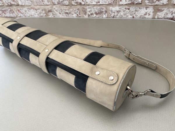 Thick Black/Cream Leather Chess Case, Mat and Chess Pieces Included - Image 15