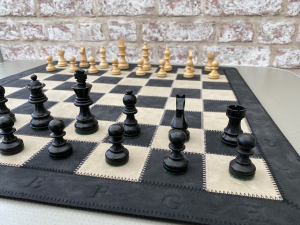 Cute Staunton Ebonised Chess Set - Image 8
