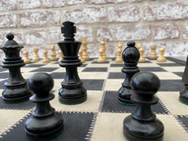 Cute Staunton Ebonised Chess Set - Image 6