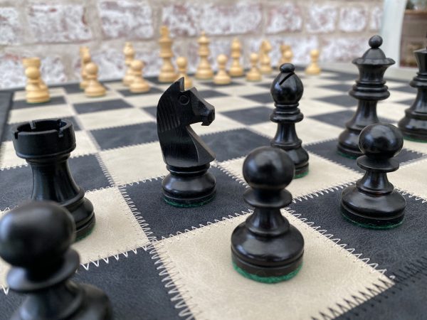 Cute Staunton Ebonised Chess Set - Image 4