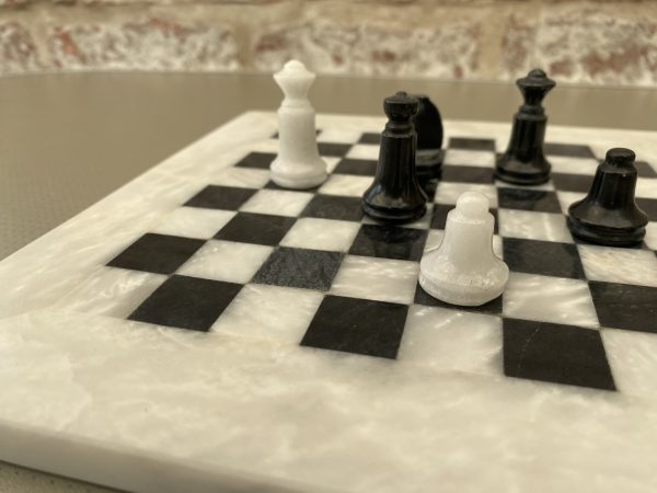 Small Marble Black and White Complete Chess Set