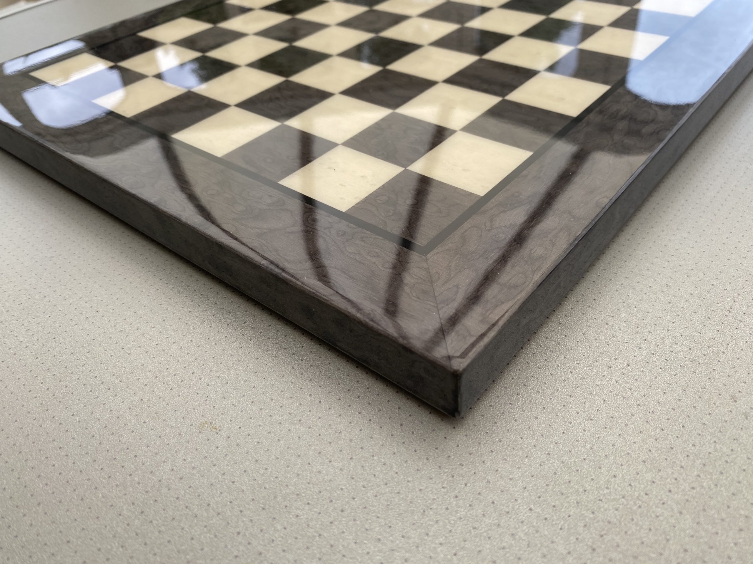 Chess Board – Italfama Elm Burl – 2.75” Squares – The Chess Store