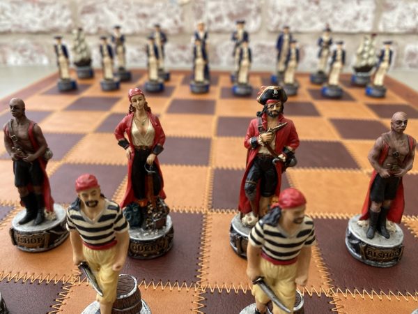 Italfama Pirates v Navy Stone Chess Set - Image 6