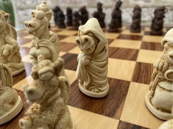 The Fun Dragon Chess Set - Image 15